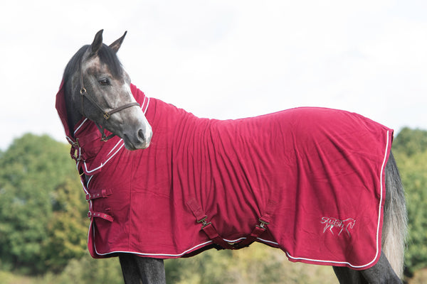 Fleece Rug With Neck Cover - Burgundy