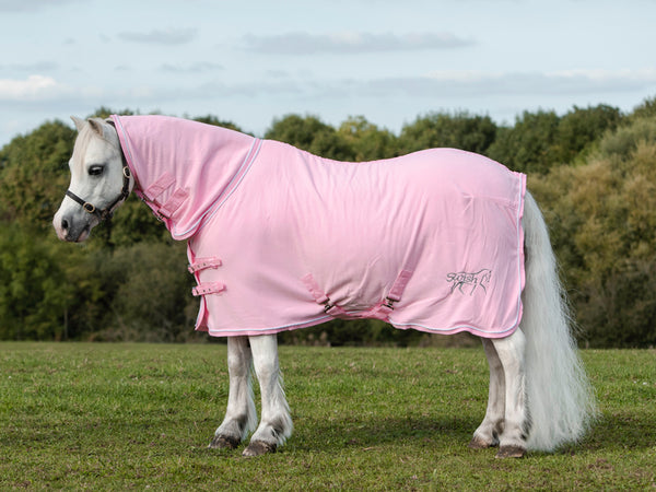 Fleece Rug With Neck Cover - Baby Pink