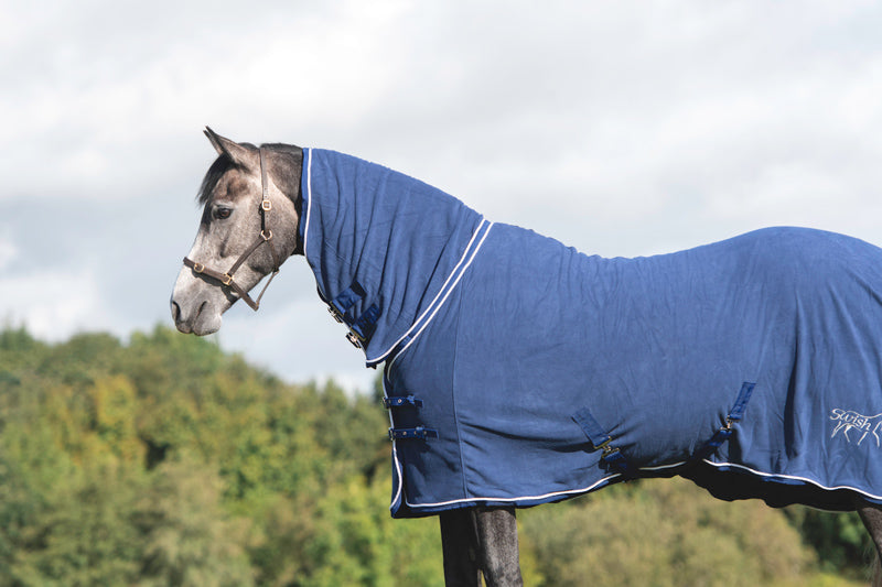 Fleece Rug With Neck Cover - Navy